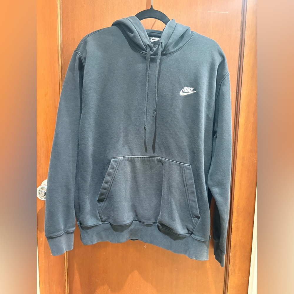 Men’s Nike Hoodie | Size: L | Color: Black